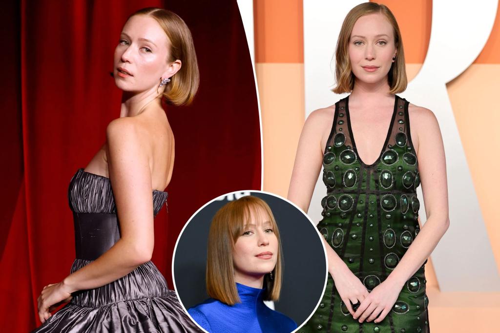 'Hacks' star Hannah Einbinder loves Louis Vuitton - View its best view